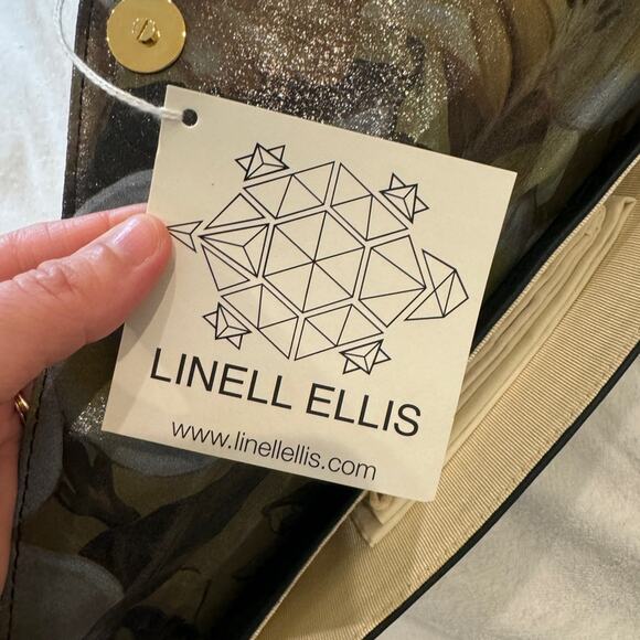 NWT Linell Ellis Florence Envelope Clutch - Picture 5 of 8